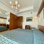 Florida ホテル 4*