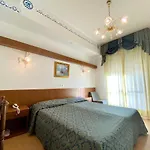 Florida ホテル 4*