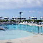ホテル Florida 4*