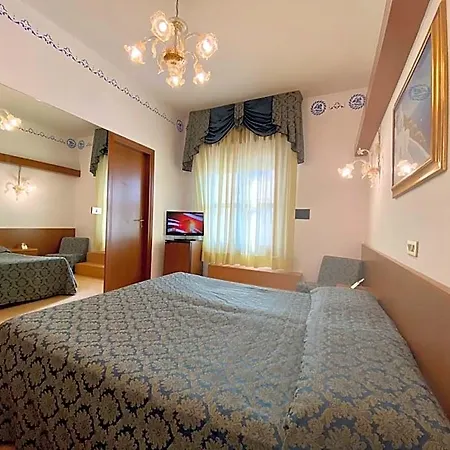 Florida Hotel 4*