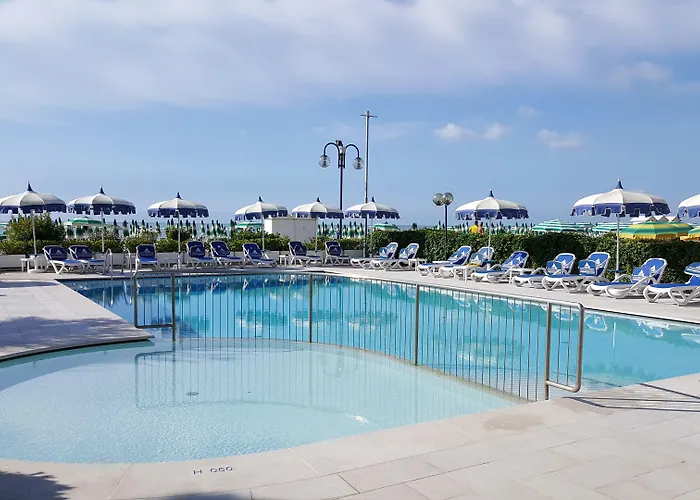 酒店 Florida 4*